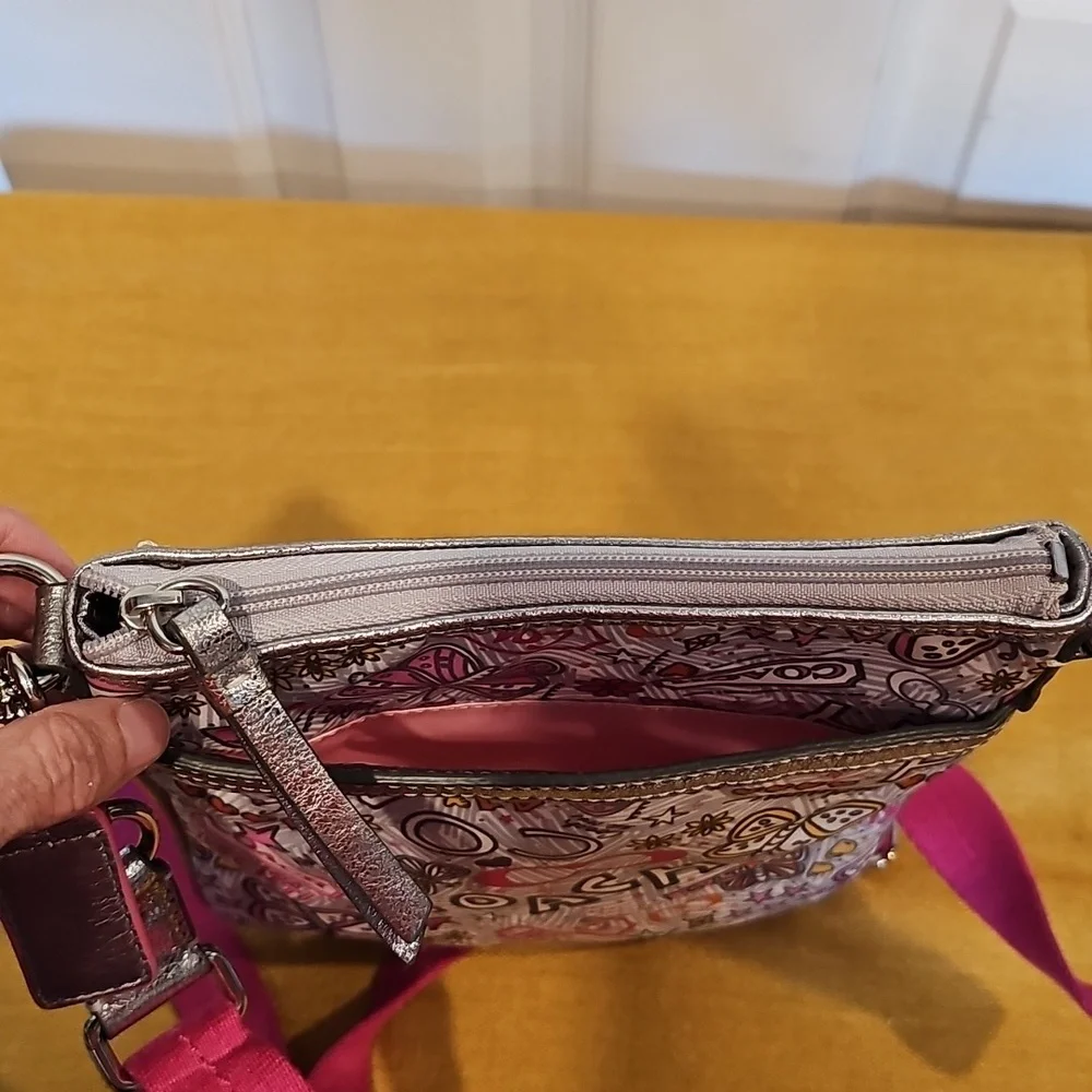COACH Poppy Butterfly Graffiti Crossbody bag LIKE NEW - Picture 9 of 11